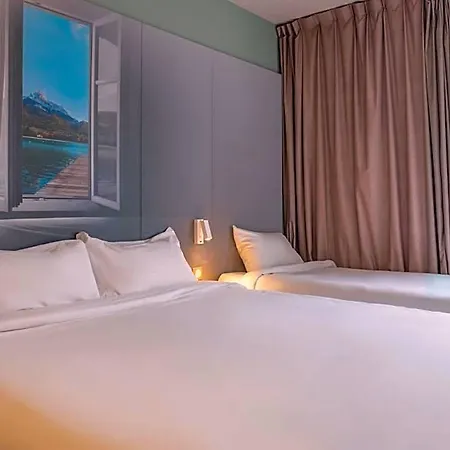 Annemasse Hotel 3*