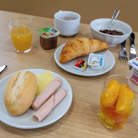 Hotel Annemasse 3*